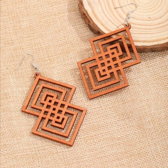 *One Left* Square Artsy Wooden Earrings - Picture 2 of 3